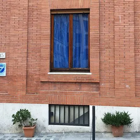 Casa Ponte Sisto Rome